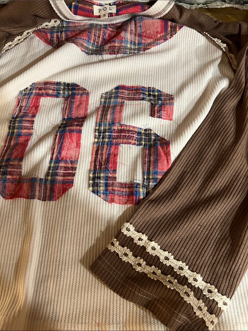 POL Raglan Varsity Knit Top with Plaid '06 Graphic— Size small - Picture 7 of 8